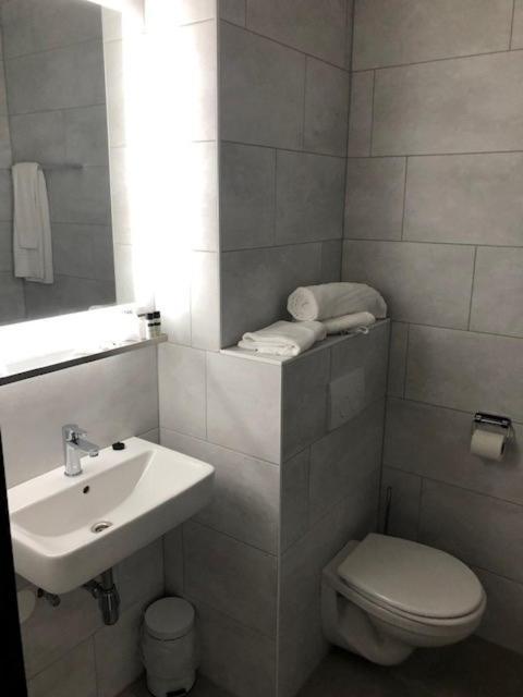Boutique Hotel De Valk Valkenswaard Zewnętrze zdjęcie